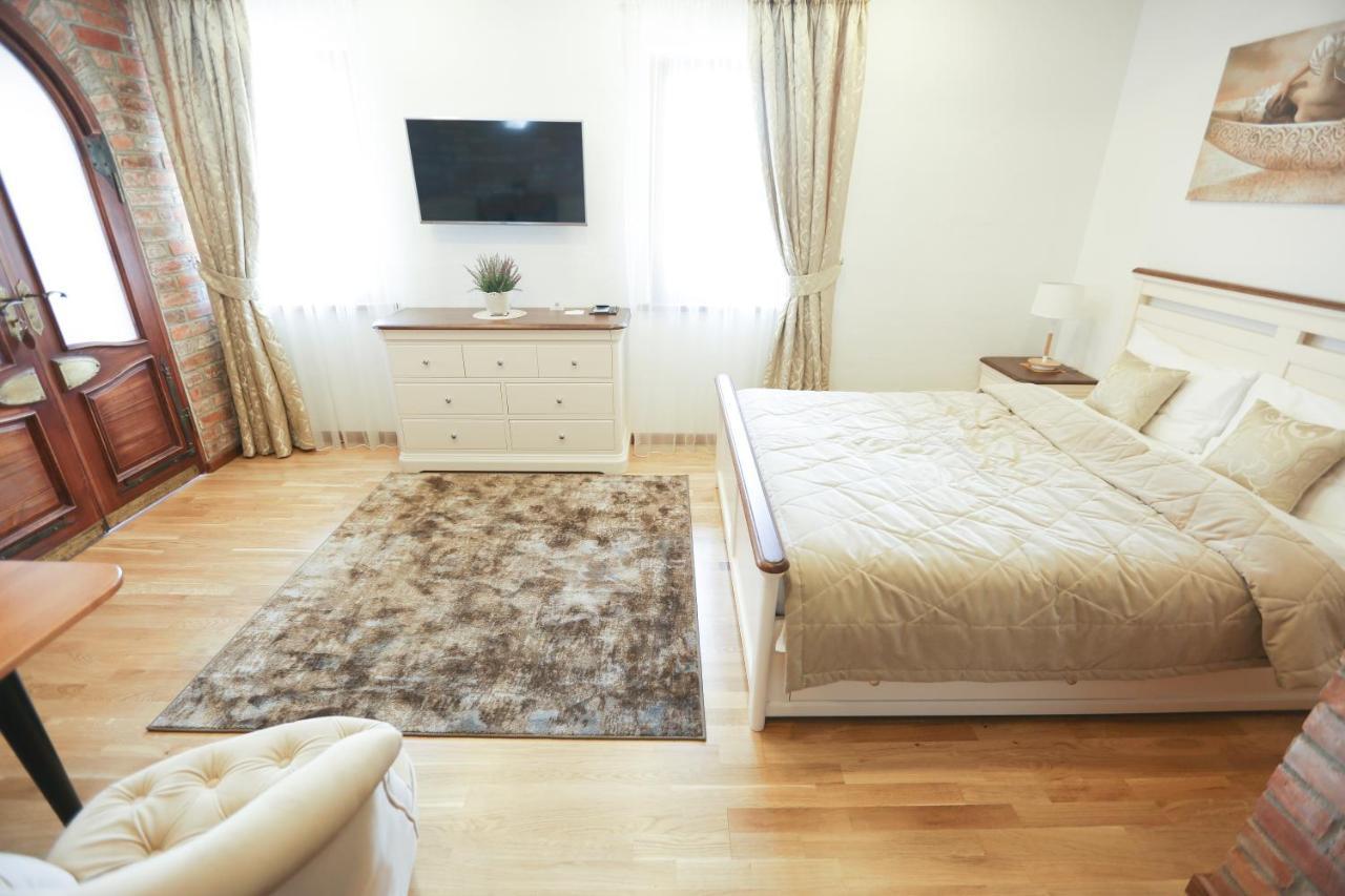 Lavender Inn Guest House Viesvenai エクステリア 写真
